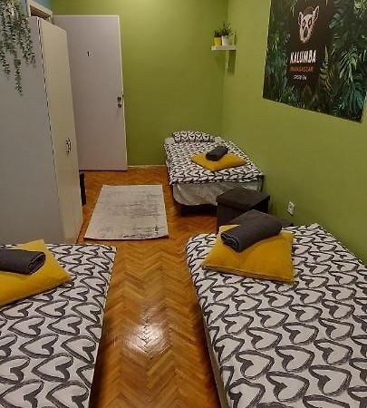 K21 Party Apartment Hotel With Inhouse Ruin Pub 布达佩斯 外观 照片